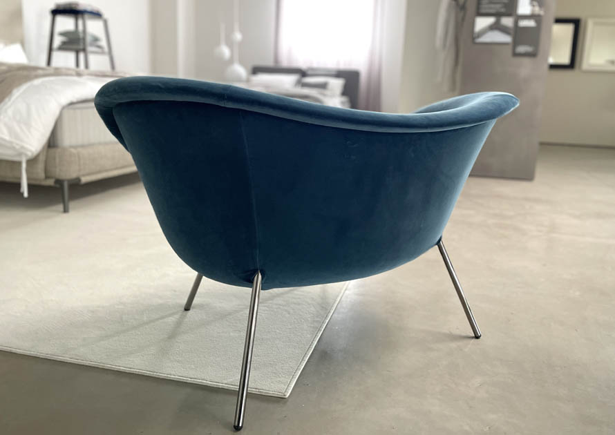 Molteni, Poltrona D.154.2