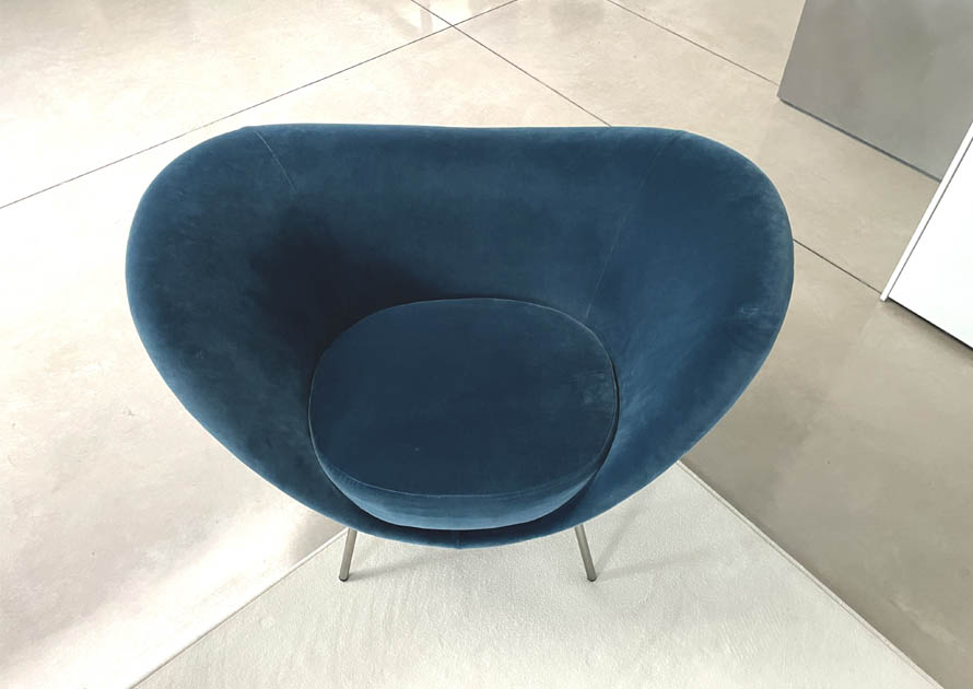 Molteni, Poltrona D.154.2