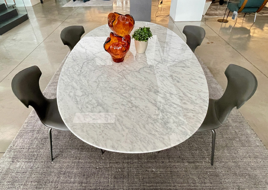 Poltrona Frau, Mesa Ellipse