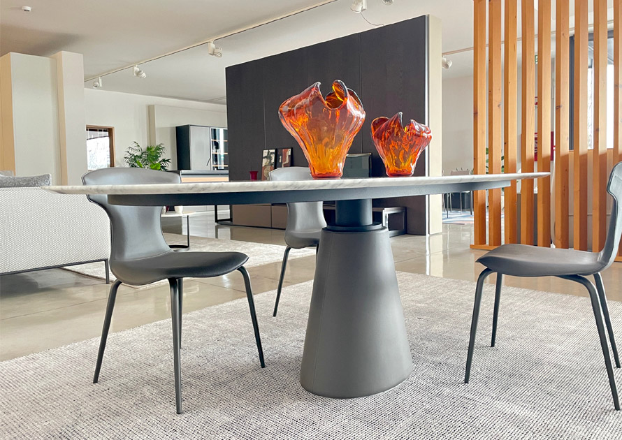 Poltrona Frau, Mesa Ellipse