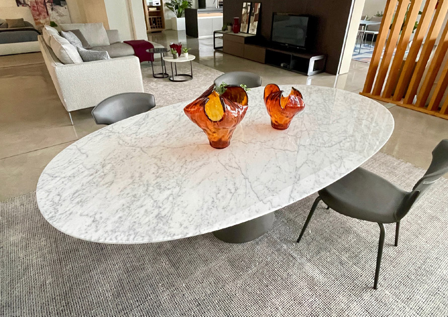 Poltrona Frau, Mesa Ellipse