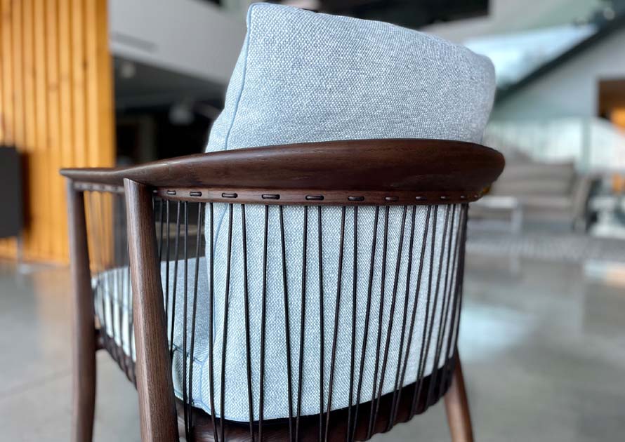 Poltrona Frau, Viola